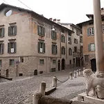 Bnbutler - Citta Alta - Di Charme 아파트